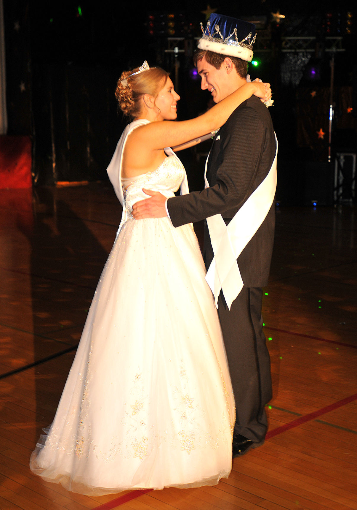 Red Carpet Affair Prom Dresses